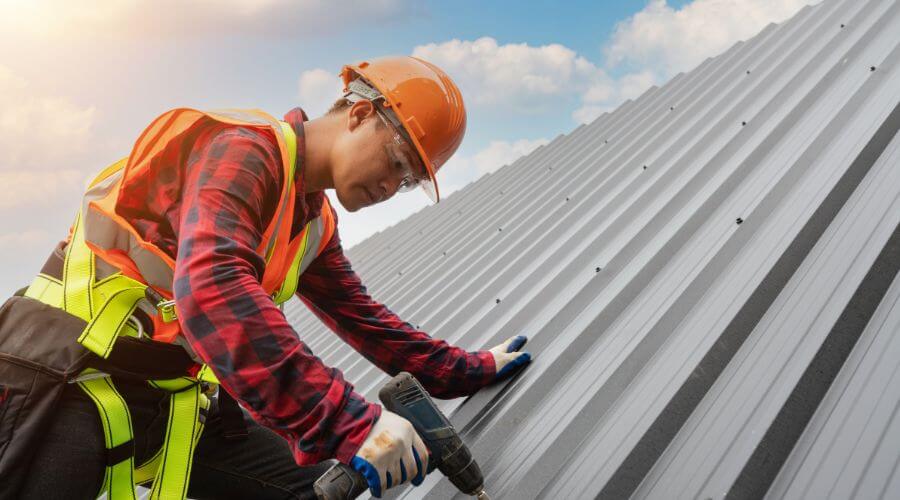 Professional gutter cleaning in Clontarf, MN